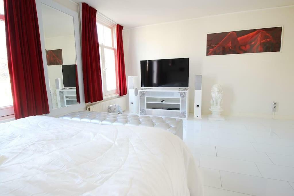 White Luxury Penthouse In City Centre Amsterdam Exteriör bild