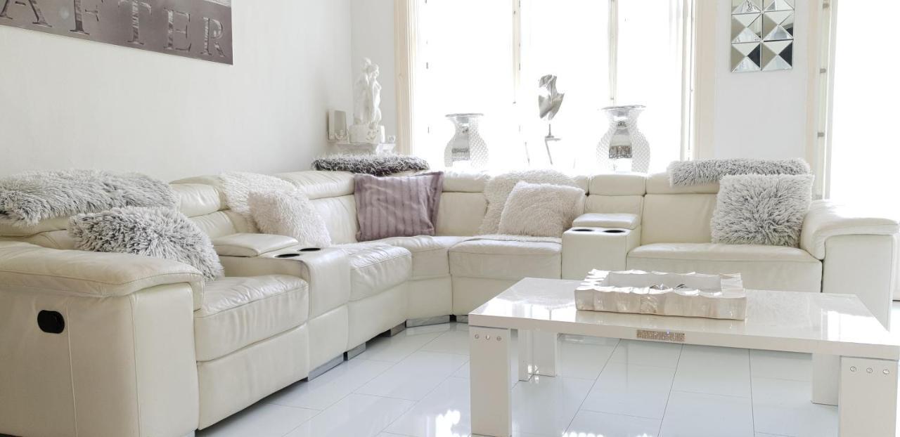 White Luxury Penthouse In City Centre Amsterdam Exteriör bild